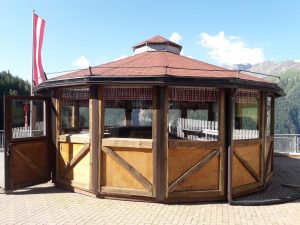 Rustikaler mobiler Holzpavillon zum Mieten und Kaufen